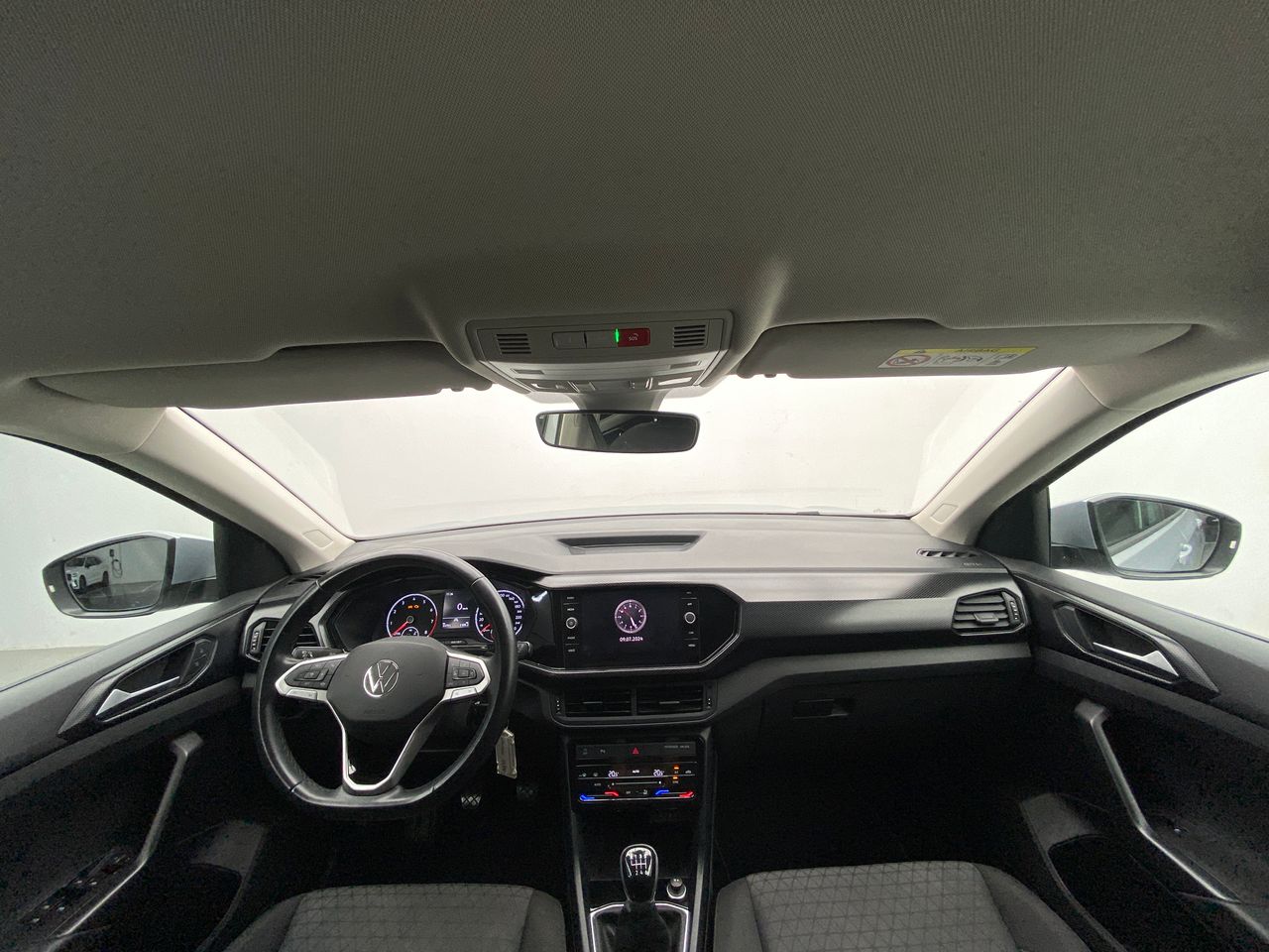 Foto Volkswagen T-Cross 13
