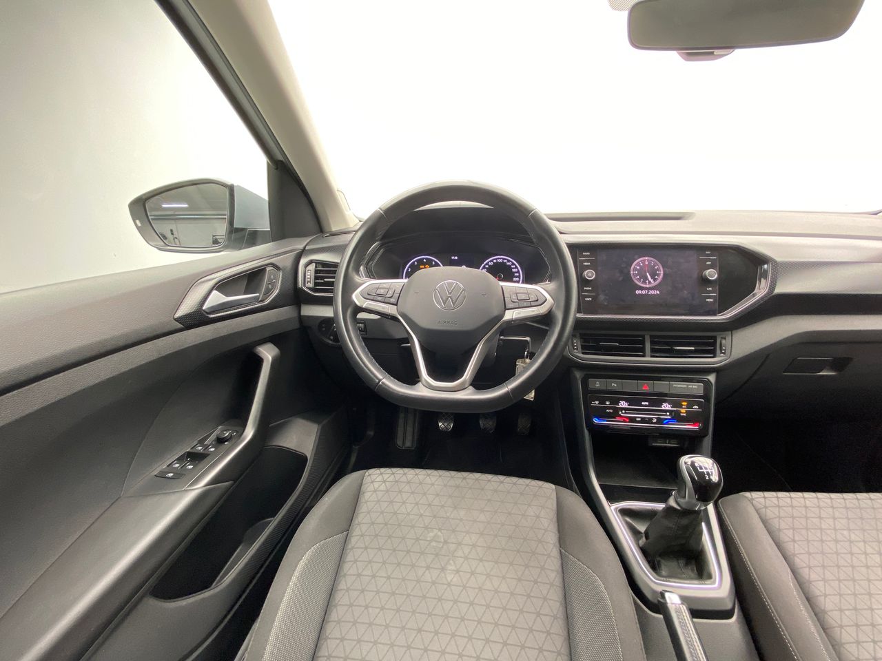 Foto Volkswagen T-Cross 14