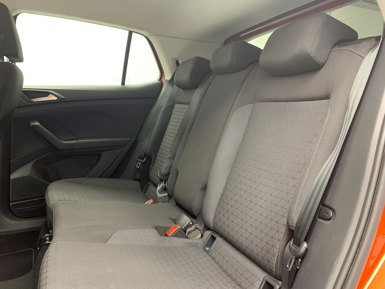 Foto Volkswagen T-Cross 9