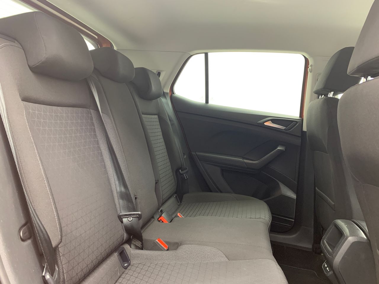 Foto Volkswagen T-Cross 10