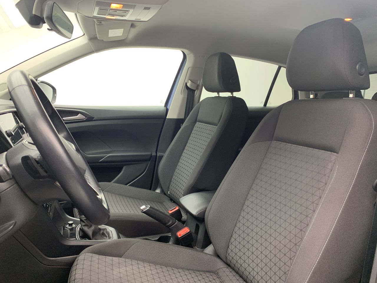 Foto Volkswagen T-Cross 14