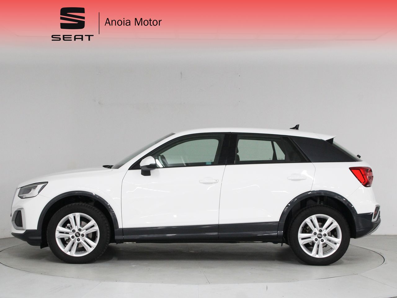 Foto Audi Q2 8