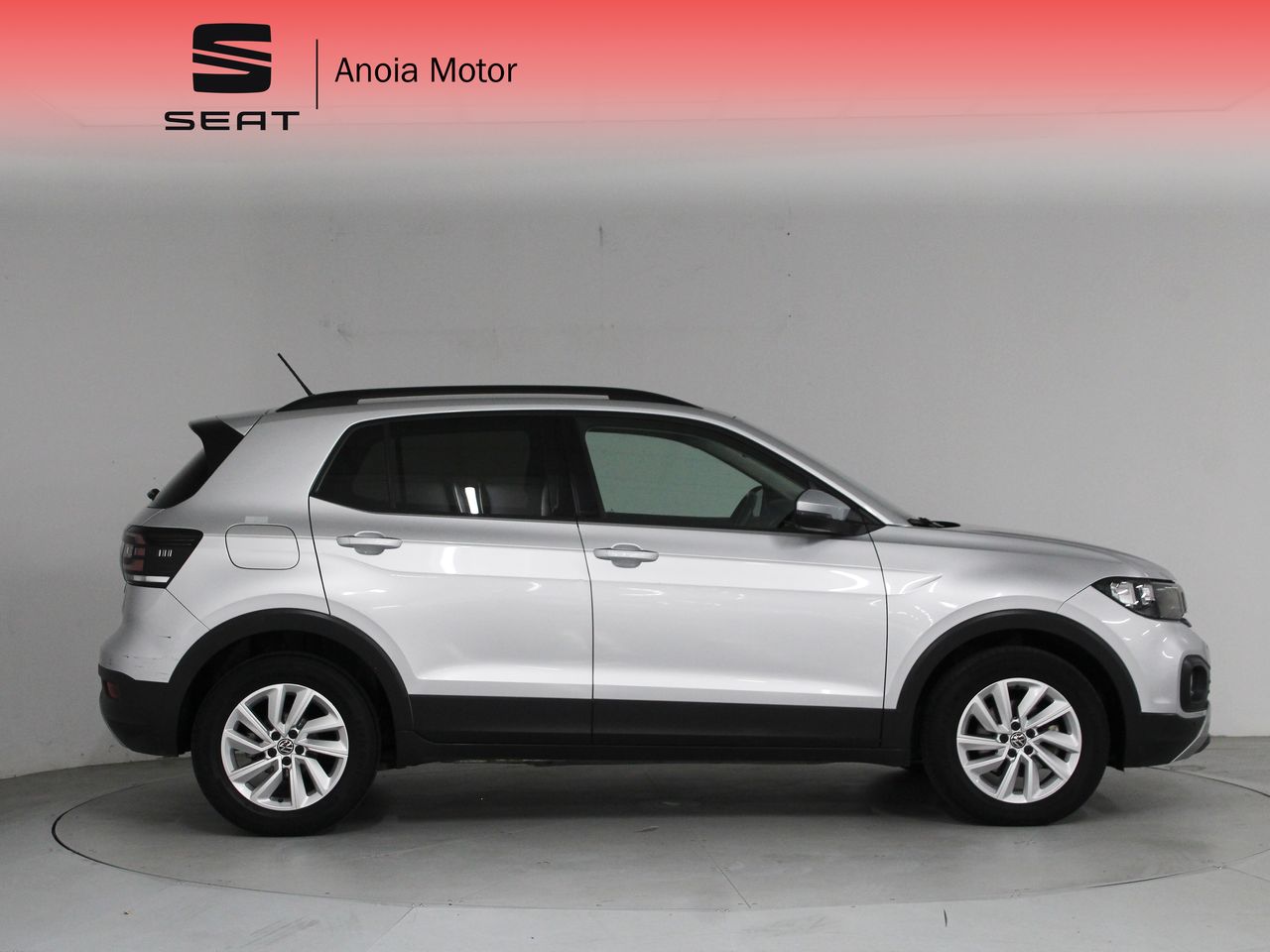 Foto Volkswagen T-Cross 4