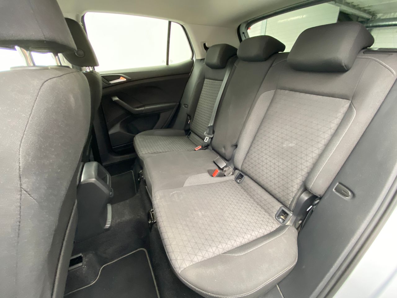 Foto Volkswagen T-Cross 12