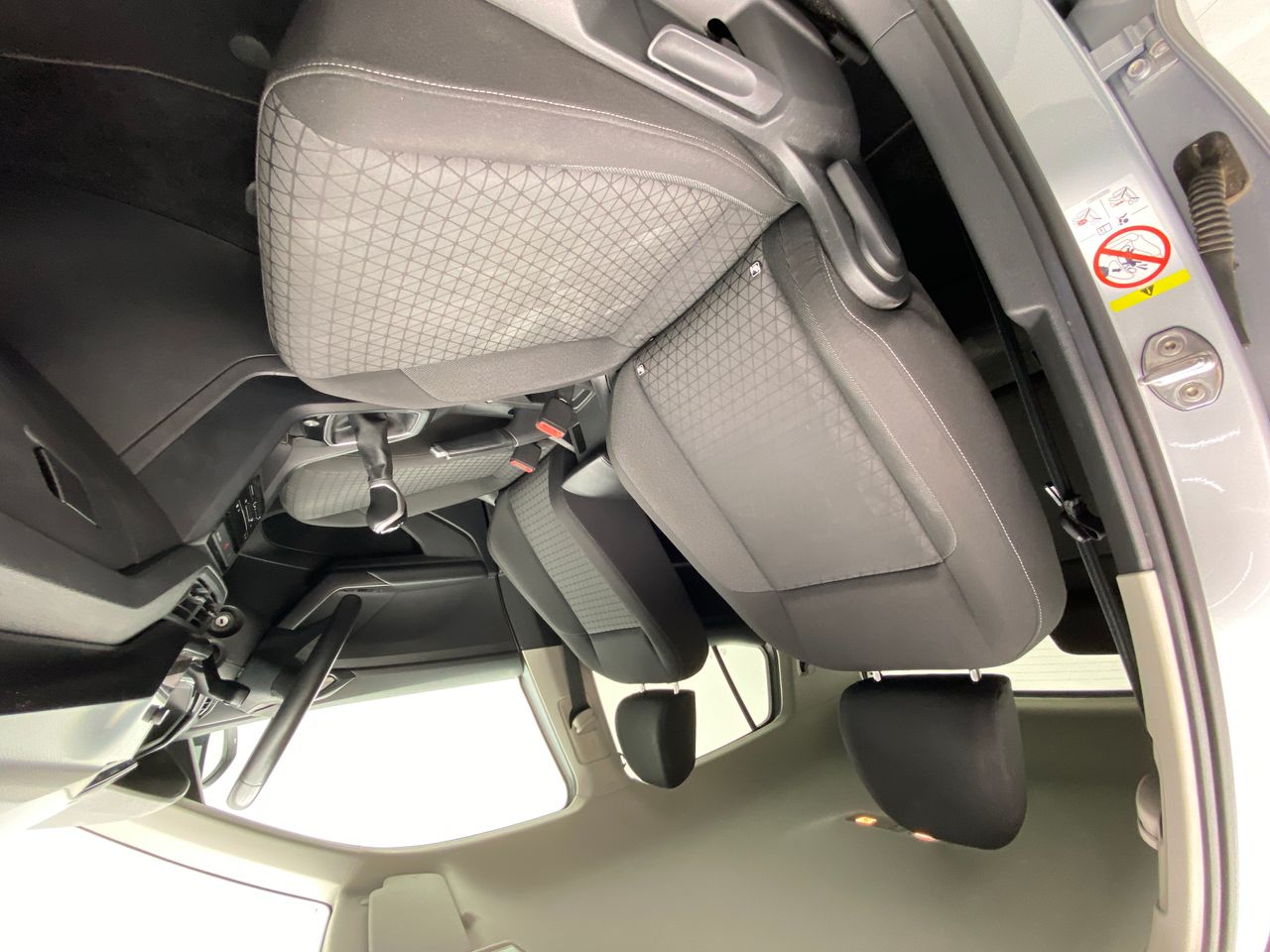 Foto Volkswagen T-Cross 13