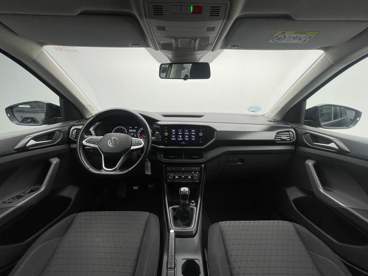 Foto Volkswagen T-Cross 16