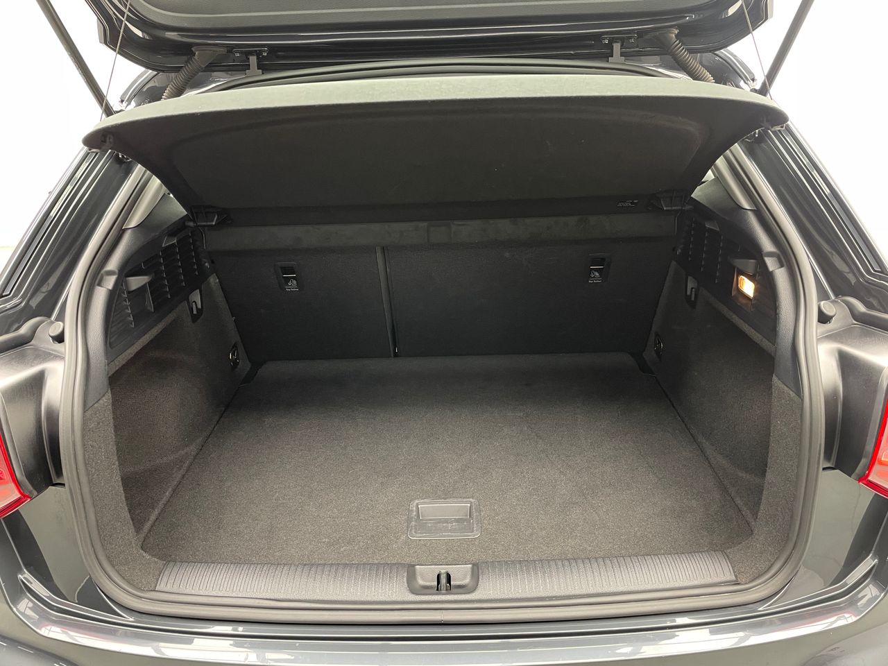 Foto Audi Q2 10