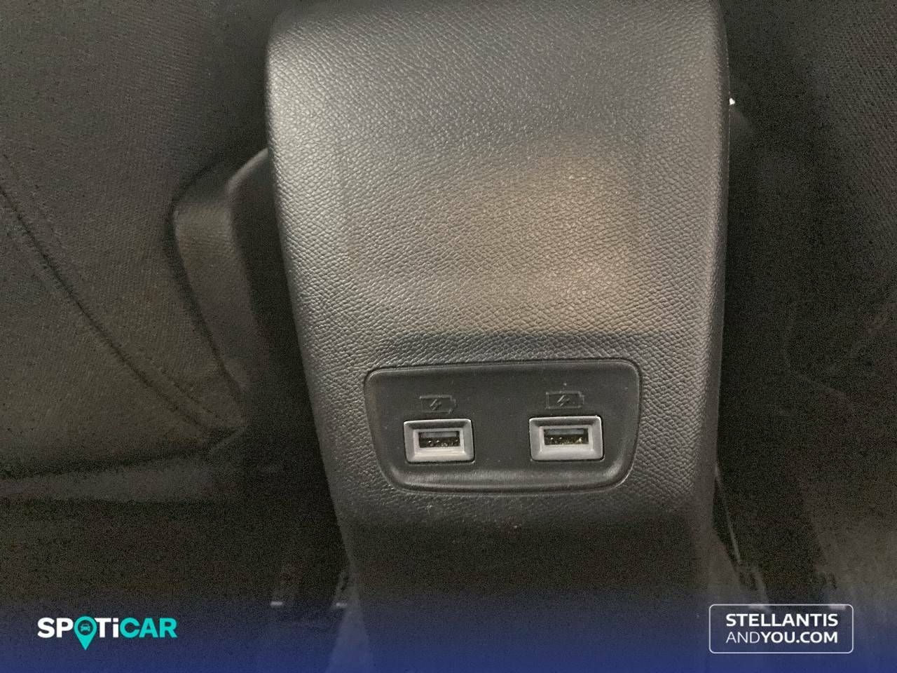 Foto Peugeot 208 23