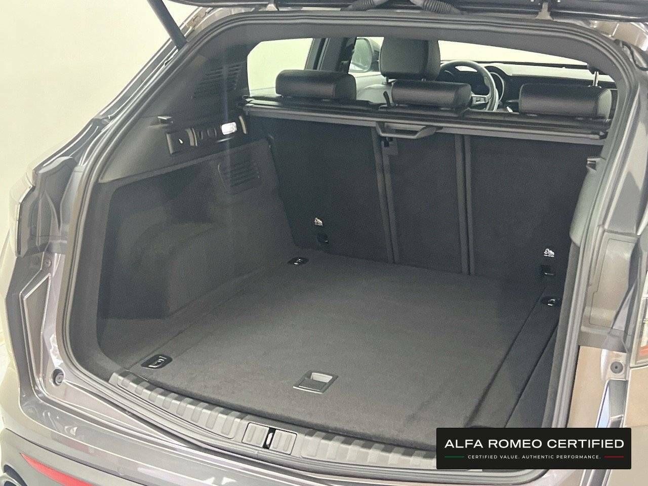 Foto Alfa Romeo Stelvio 6