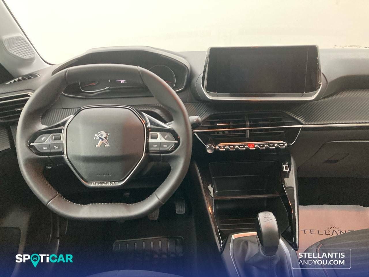Foto Peugeot 208 8
