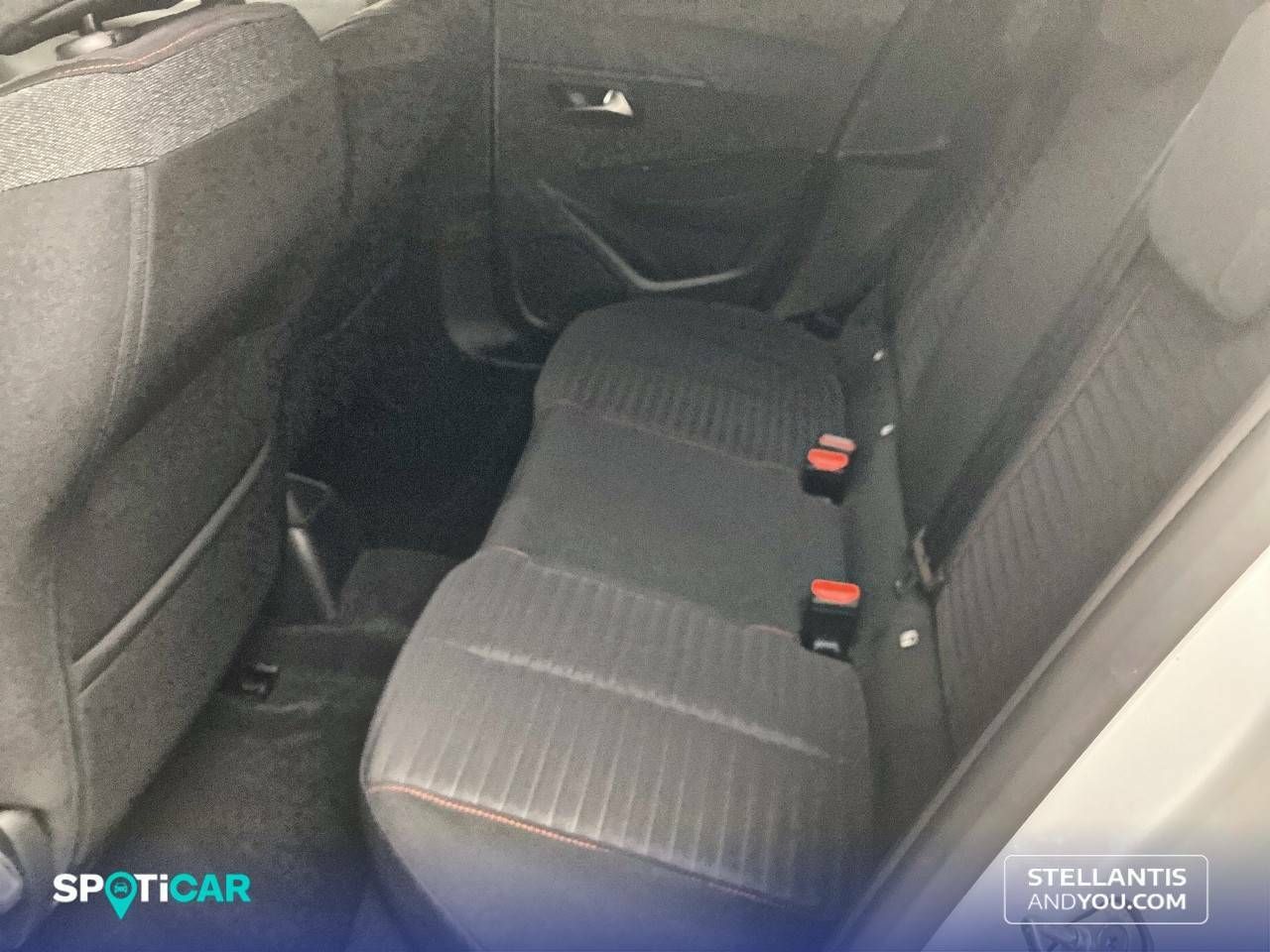 Foto Peugeot 208 10