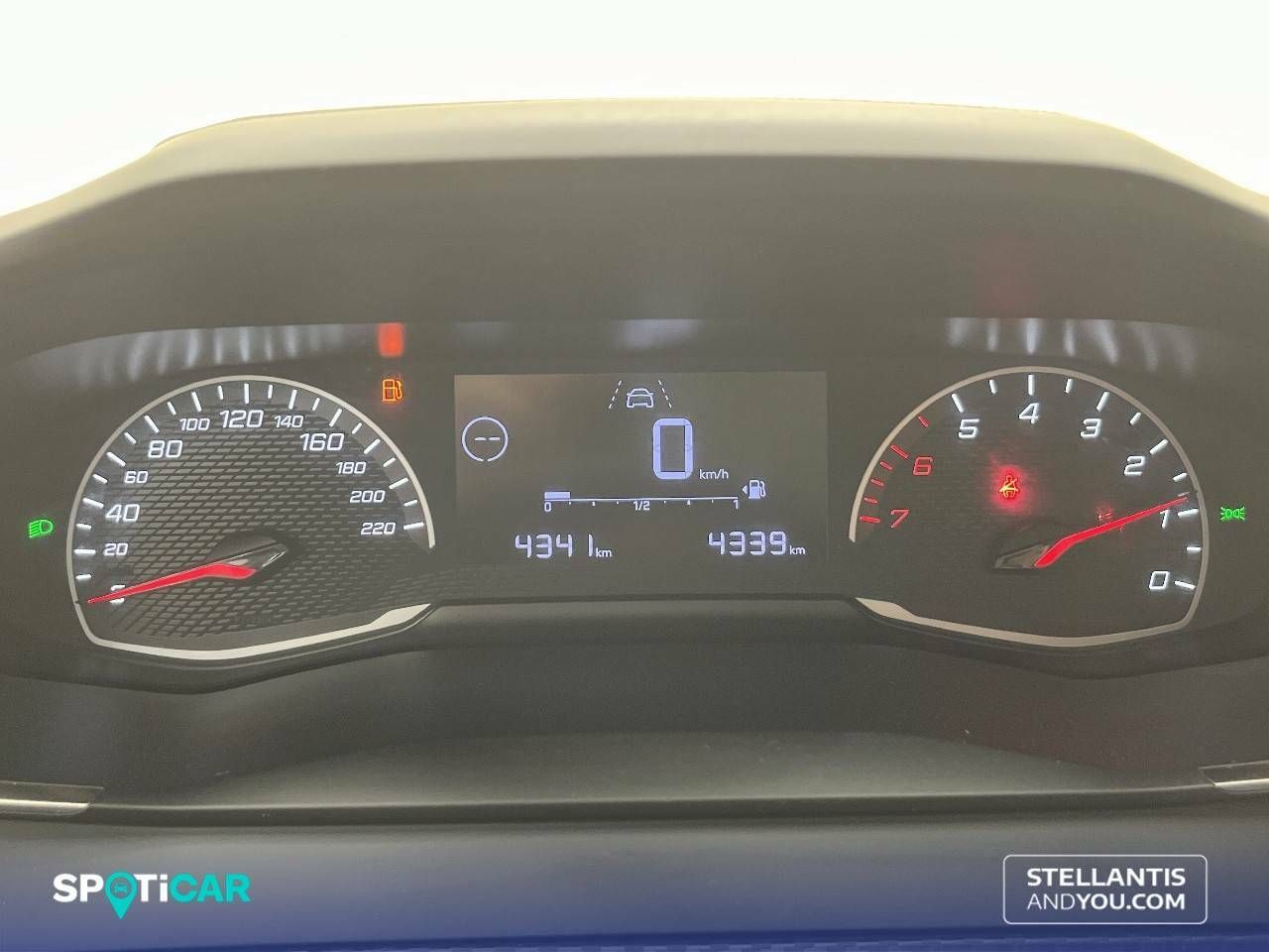 Foto Peugeot 208 16