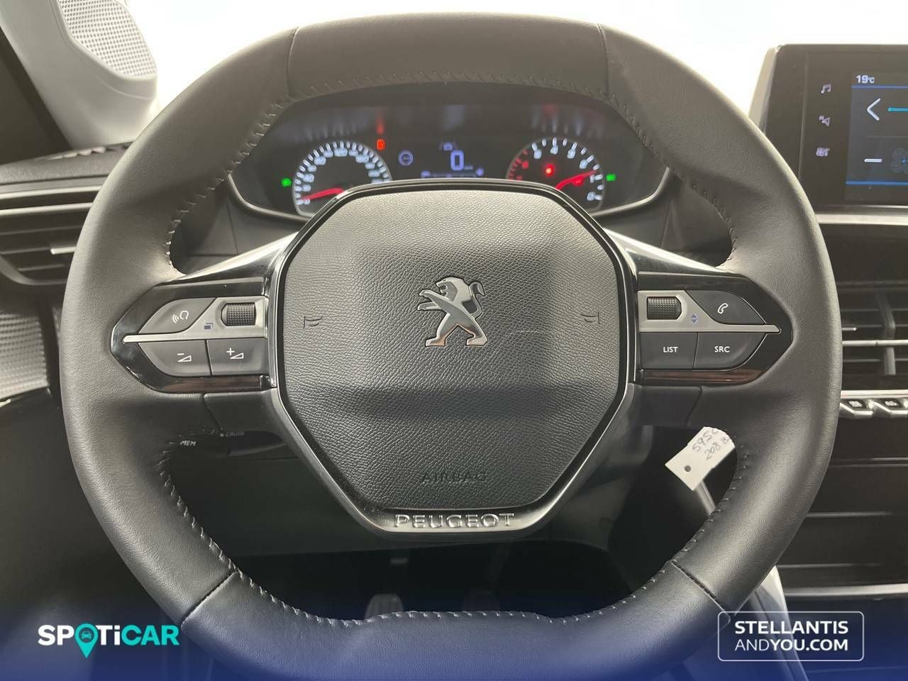 Foto Peugeot 208 17