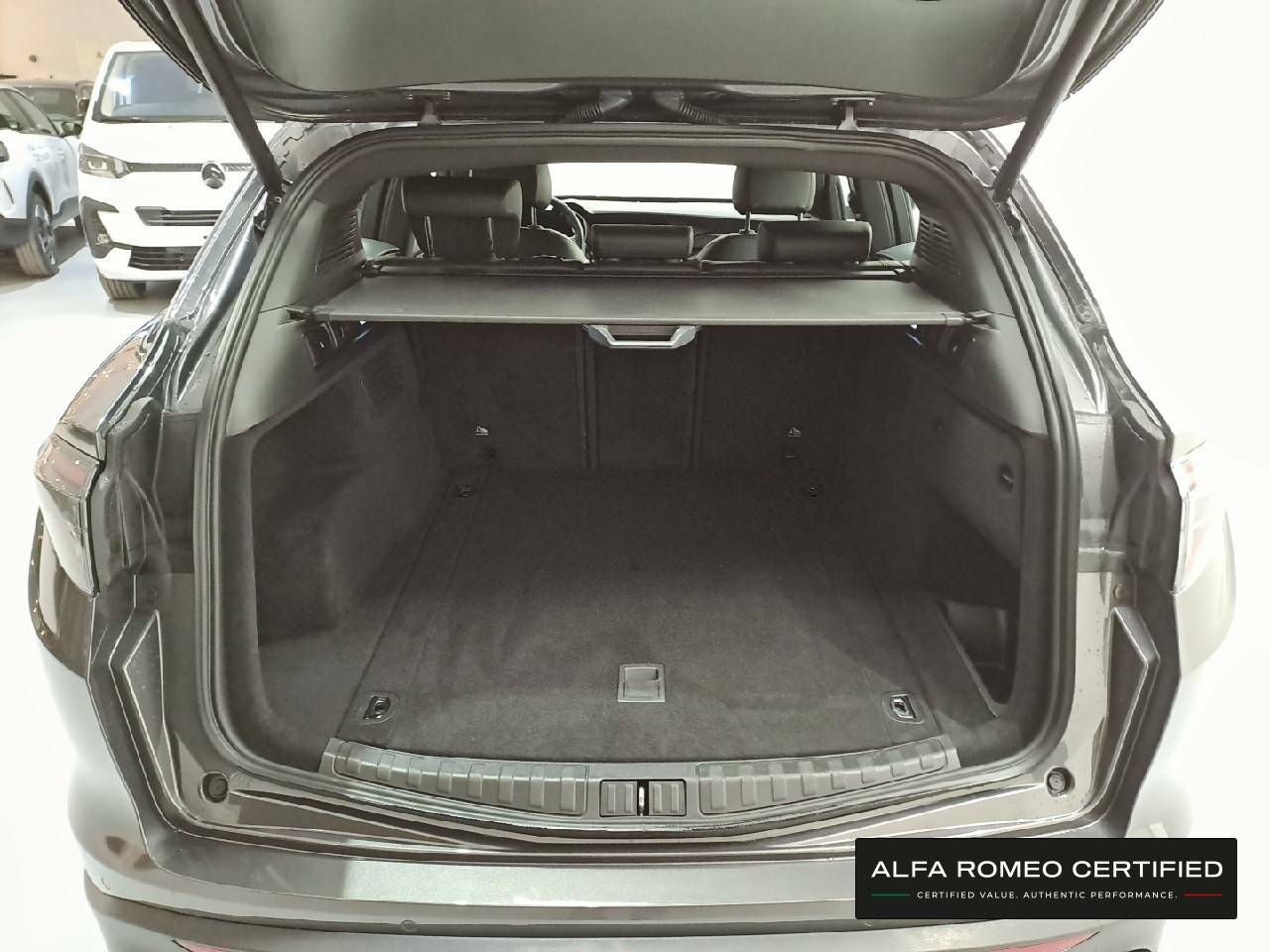 Foto Alfa Romeo Stelvio 6