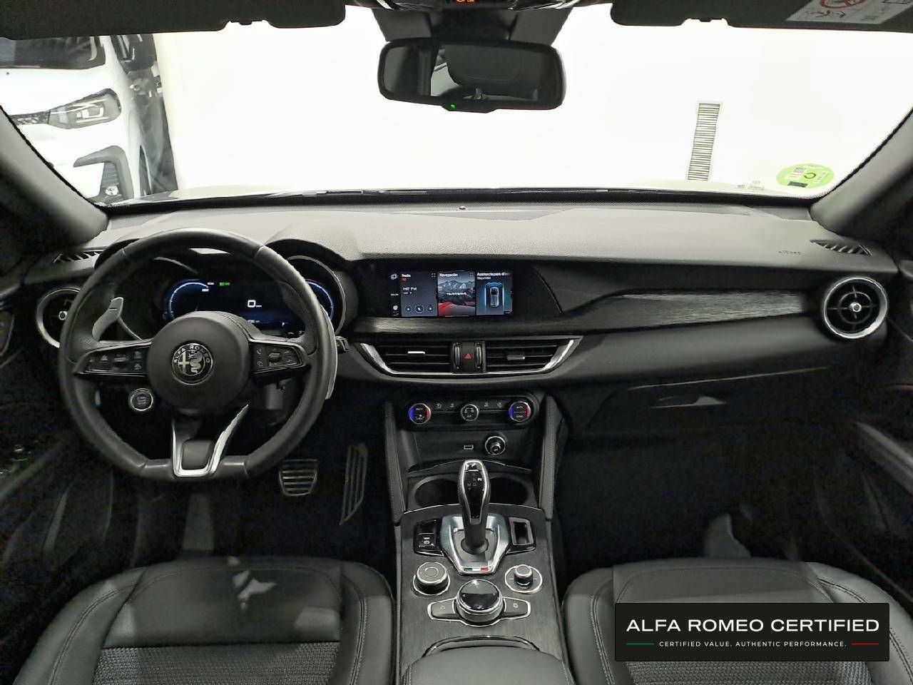 Foto Alfa Romeo Stelvio 8