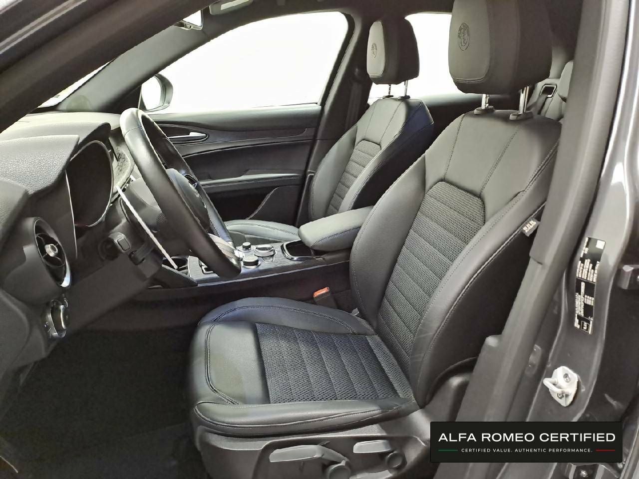 Foto Alfa Romeo Stelvio 9