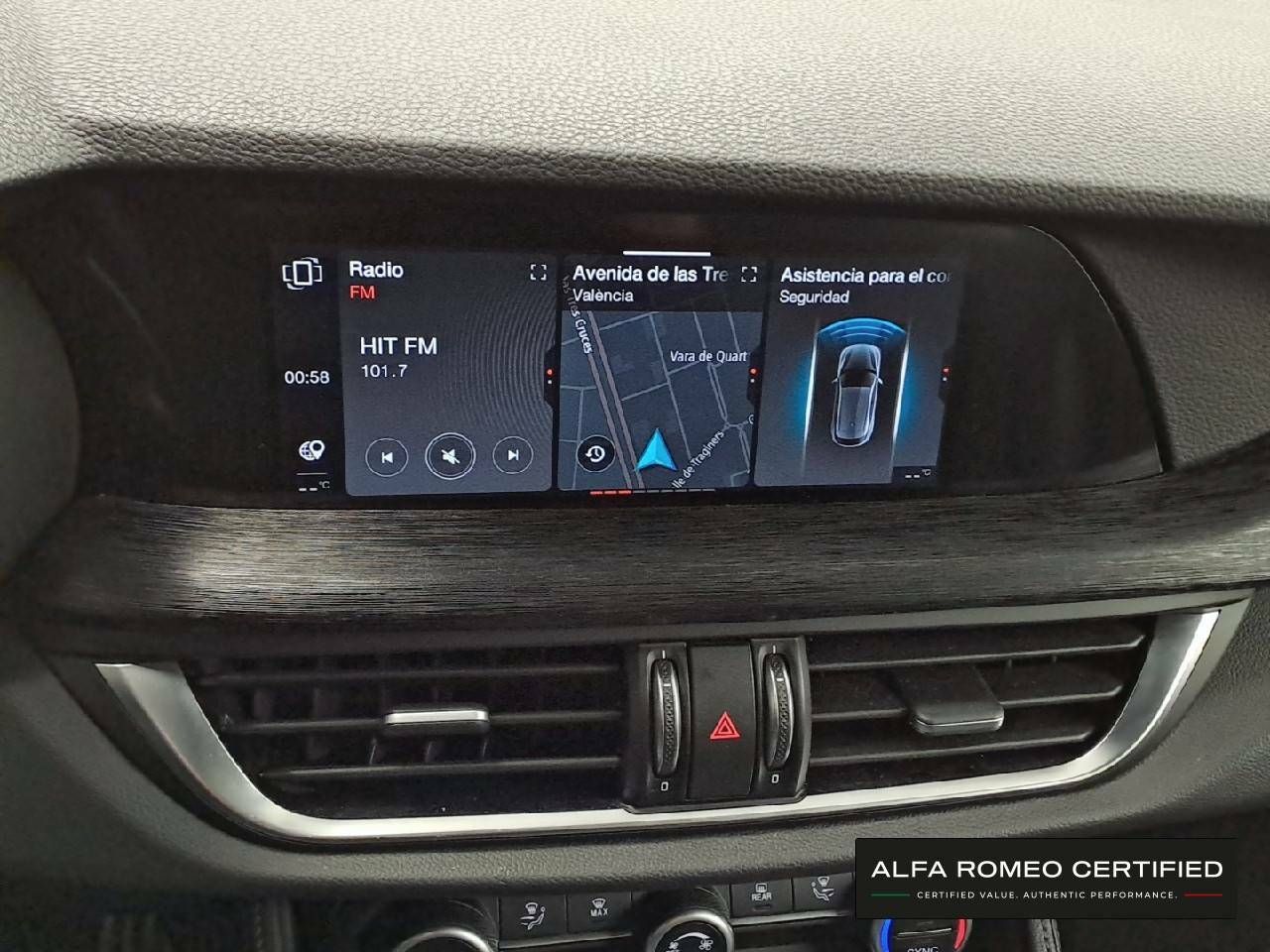 Foto Alfa Romeo Stelvio 16