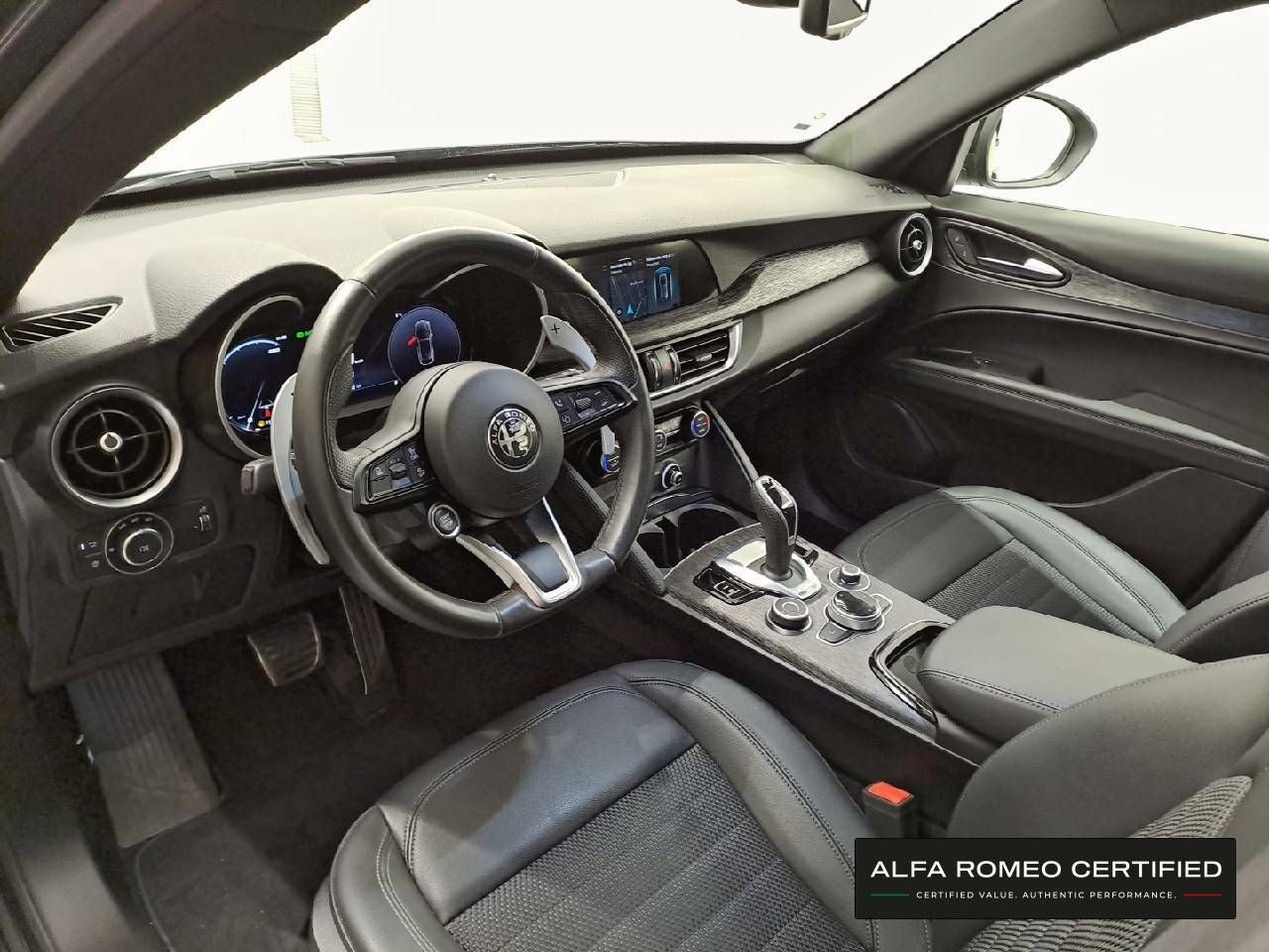 Foto Alfa Romeo Stelvio 25