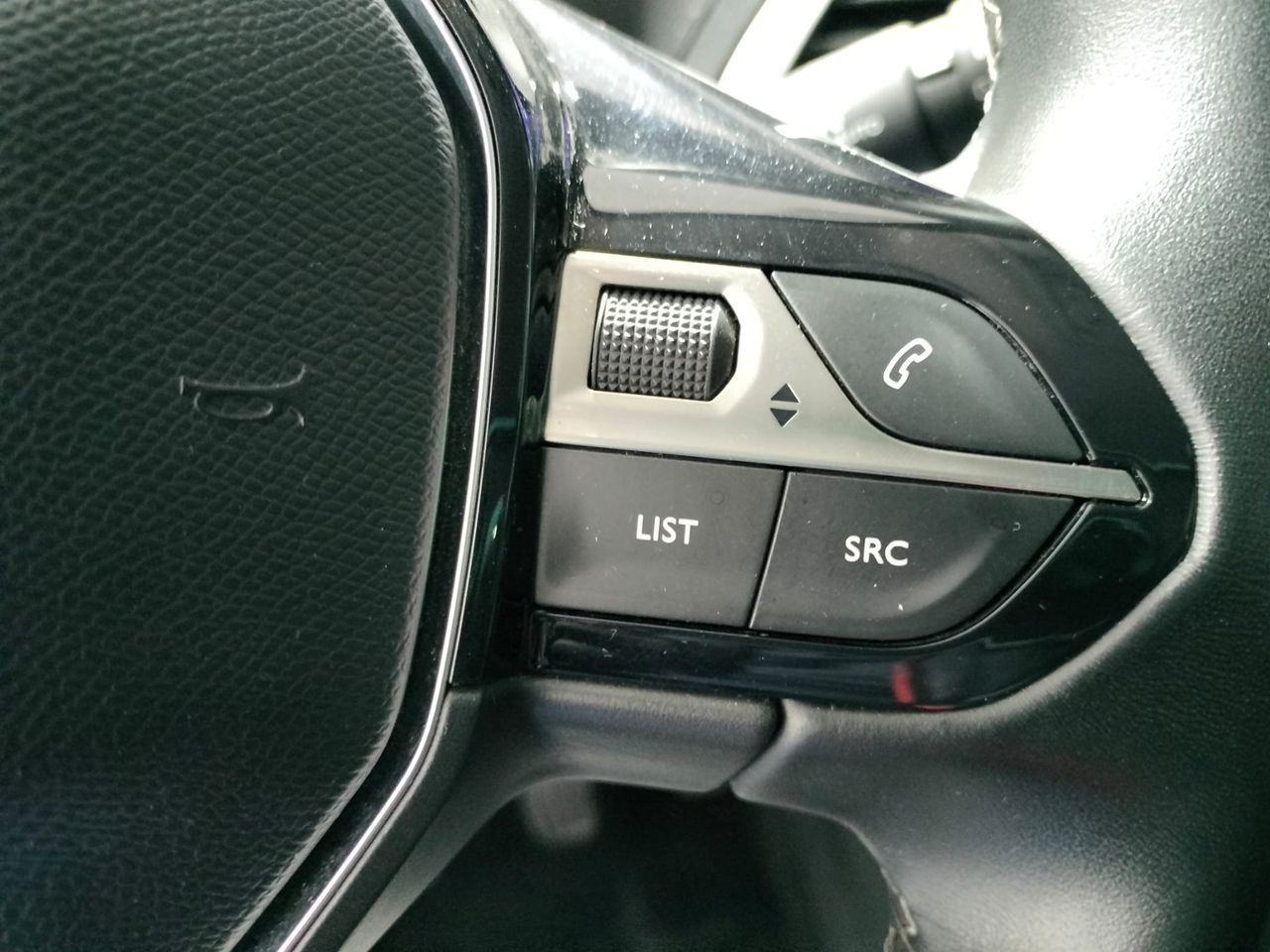 Foto Peugeot 3008 16