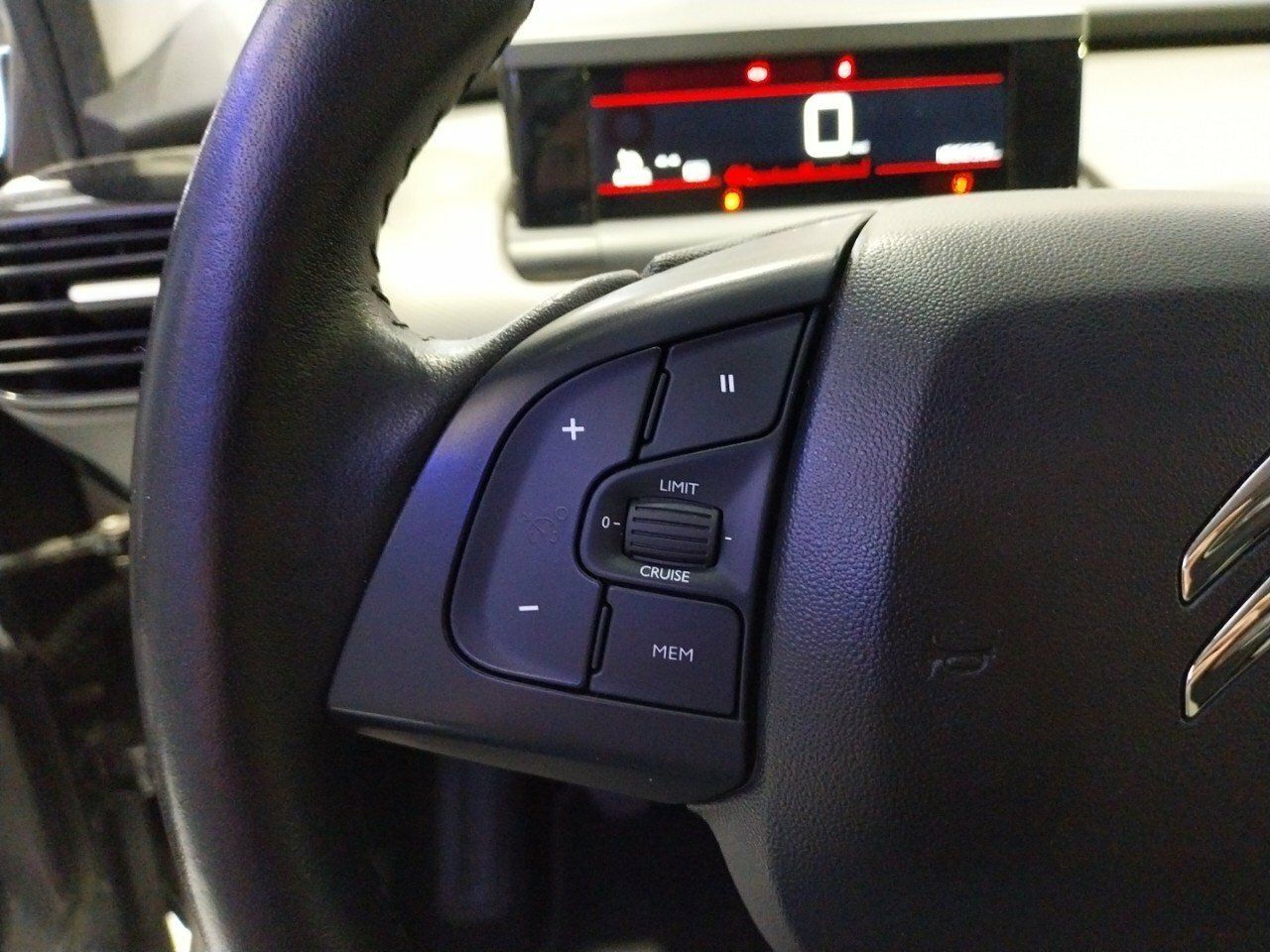 Foto Citroën C4 Cactus 12