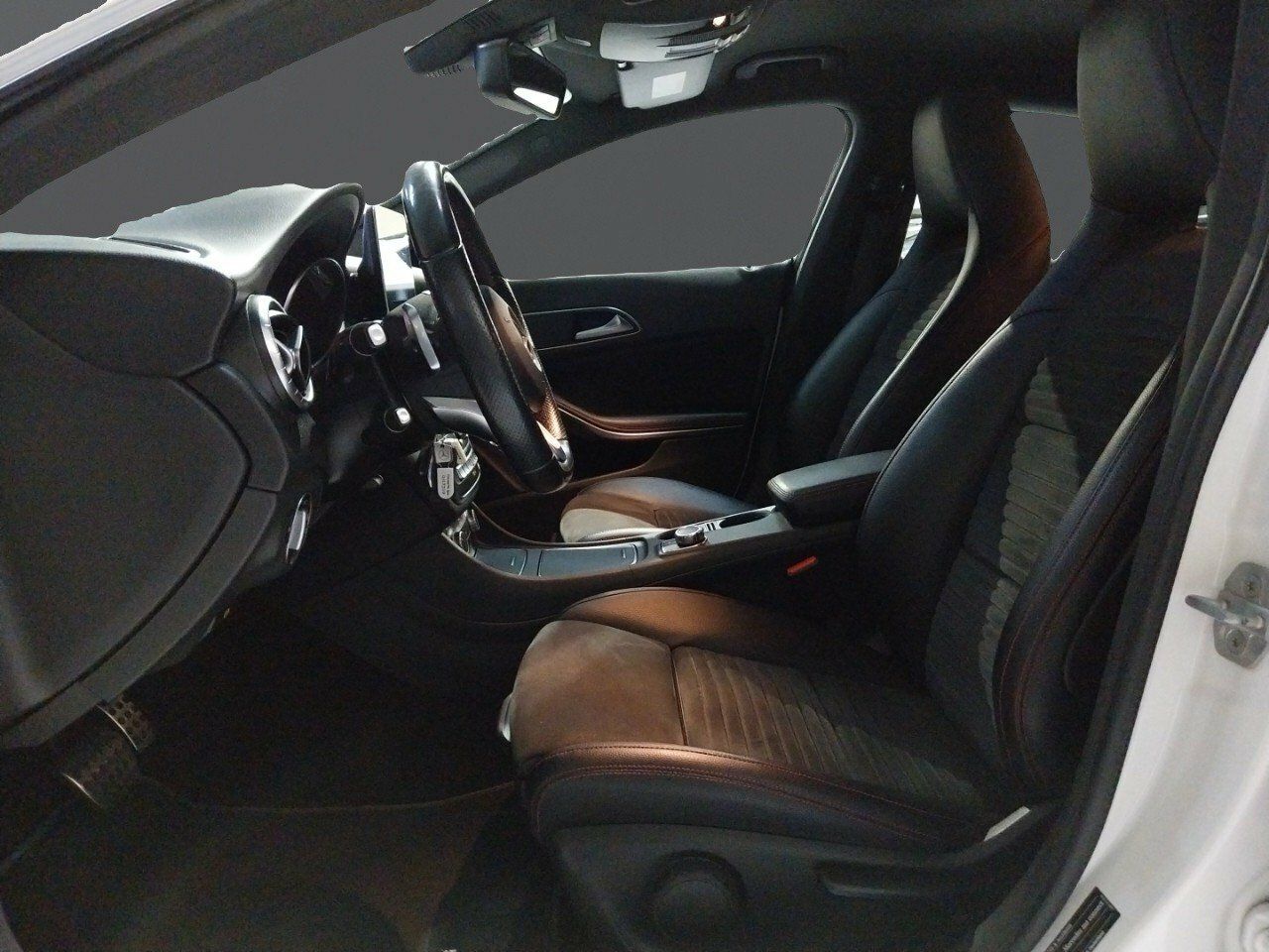 Foto Mercedes-Benz Clase CLA 6