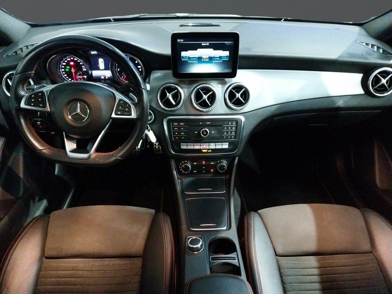 Foto Mercedes-Benz Clase CLA 7