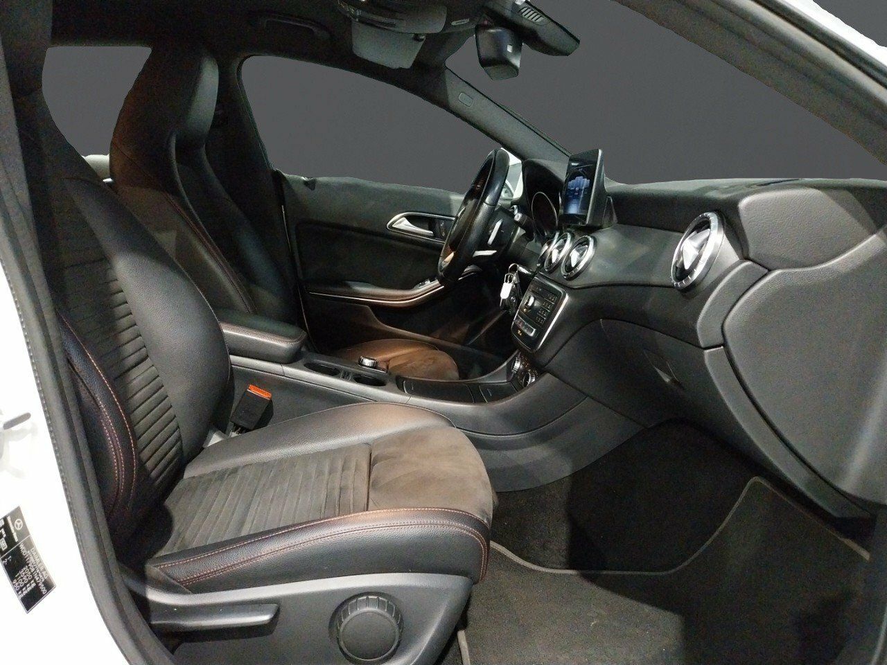 Foto Mercedes-Benz Clase CLA 9