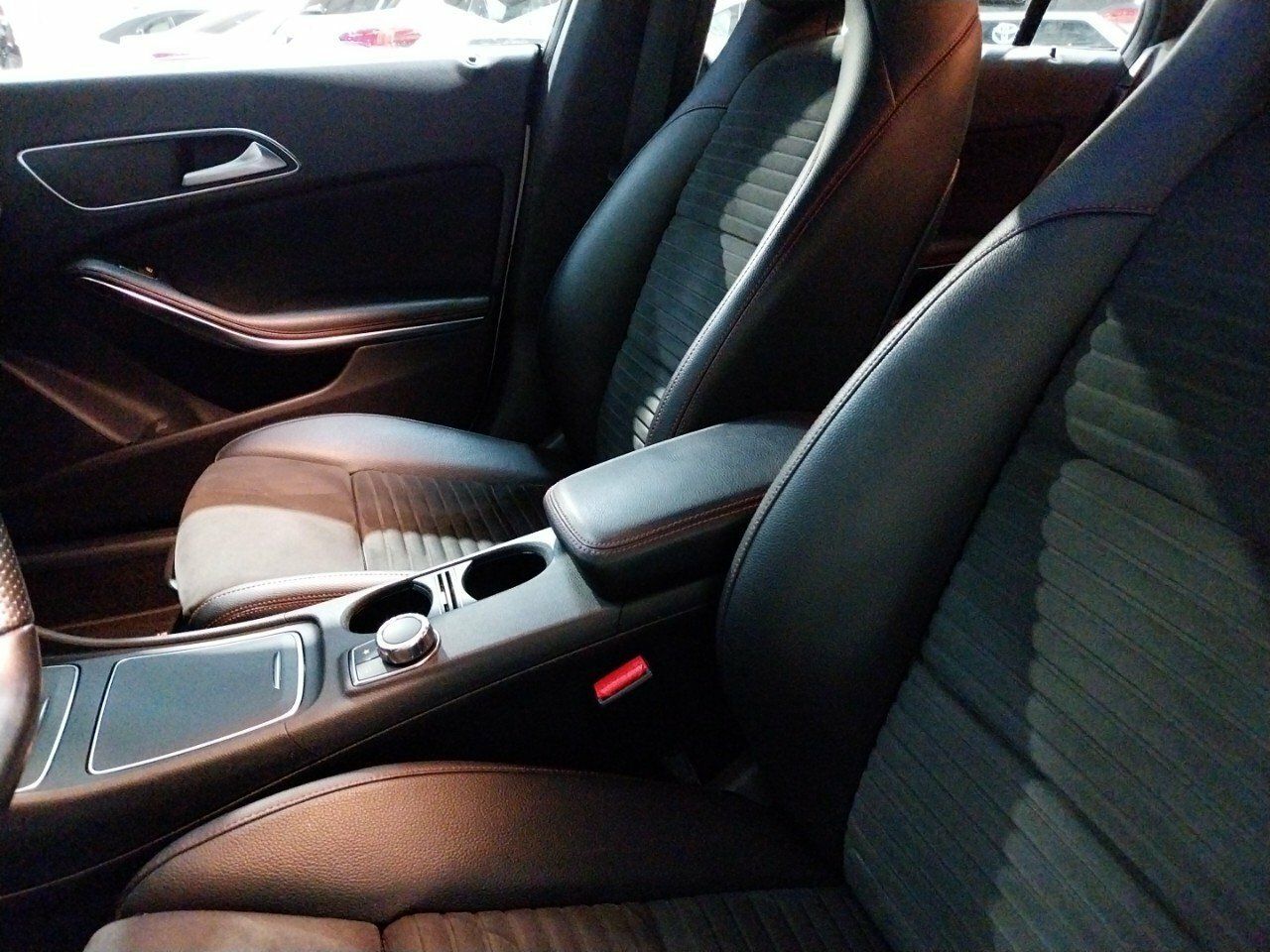 Foto Mercedes-Benz Clase CLA 22