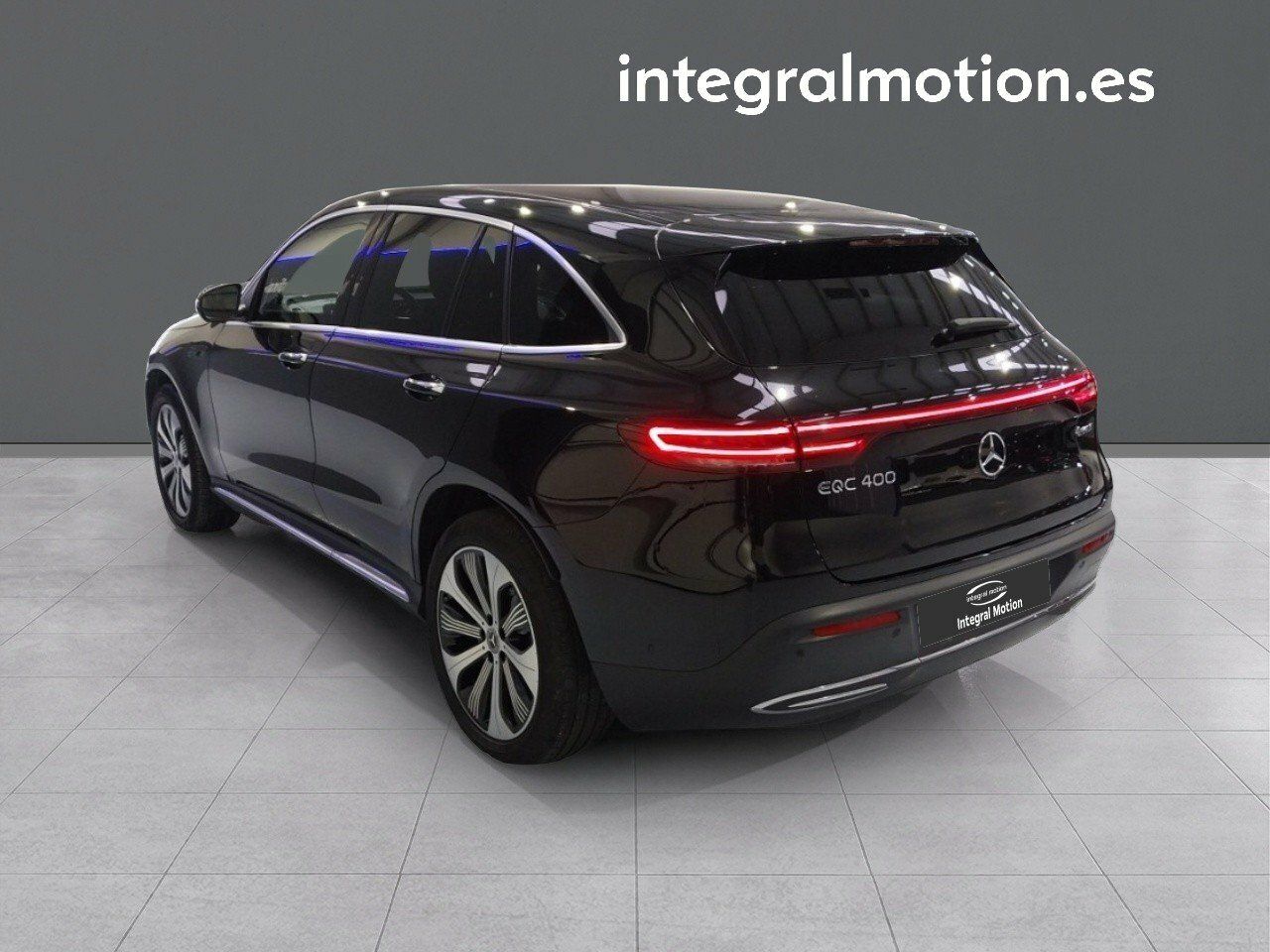 Foto Mercedes-Benz EQC 4
