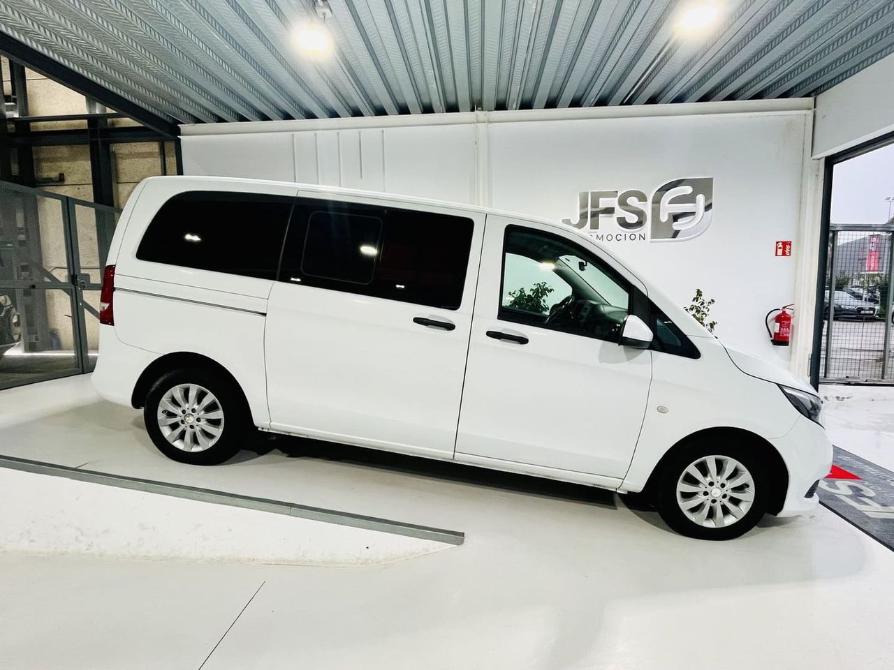 Foto Mercedes-Benz Vito 4