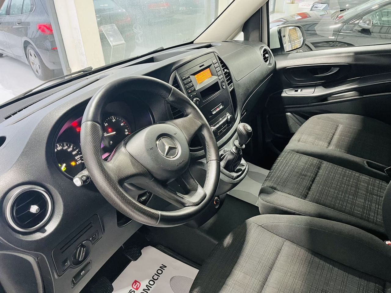 Foto Mercedes-Benz Vito 7