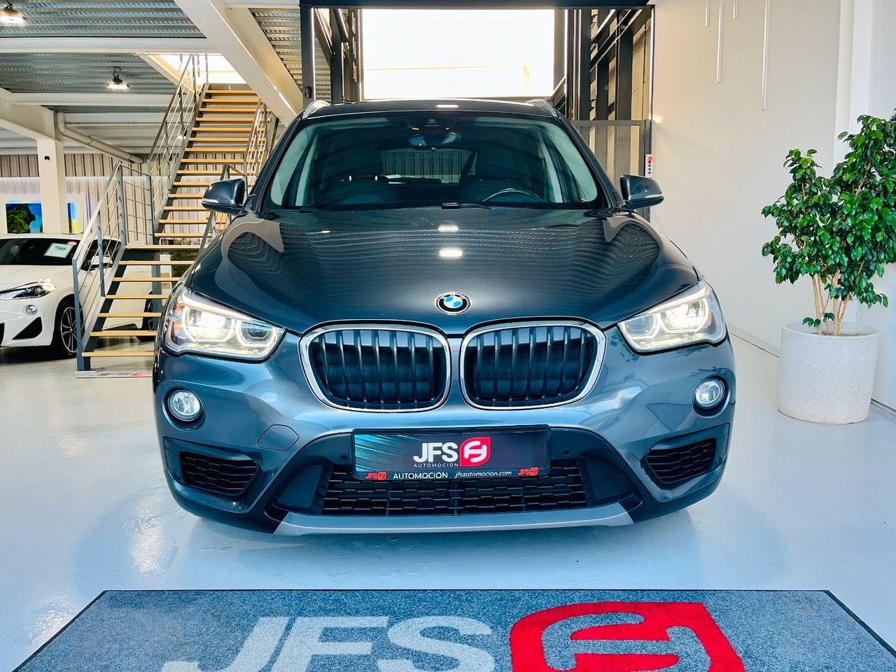 Foto BMW X1 3