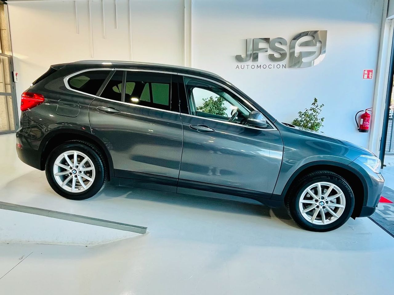 Foto BMW X1 4