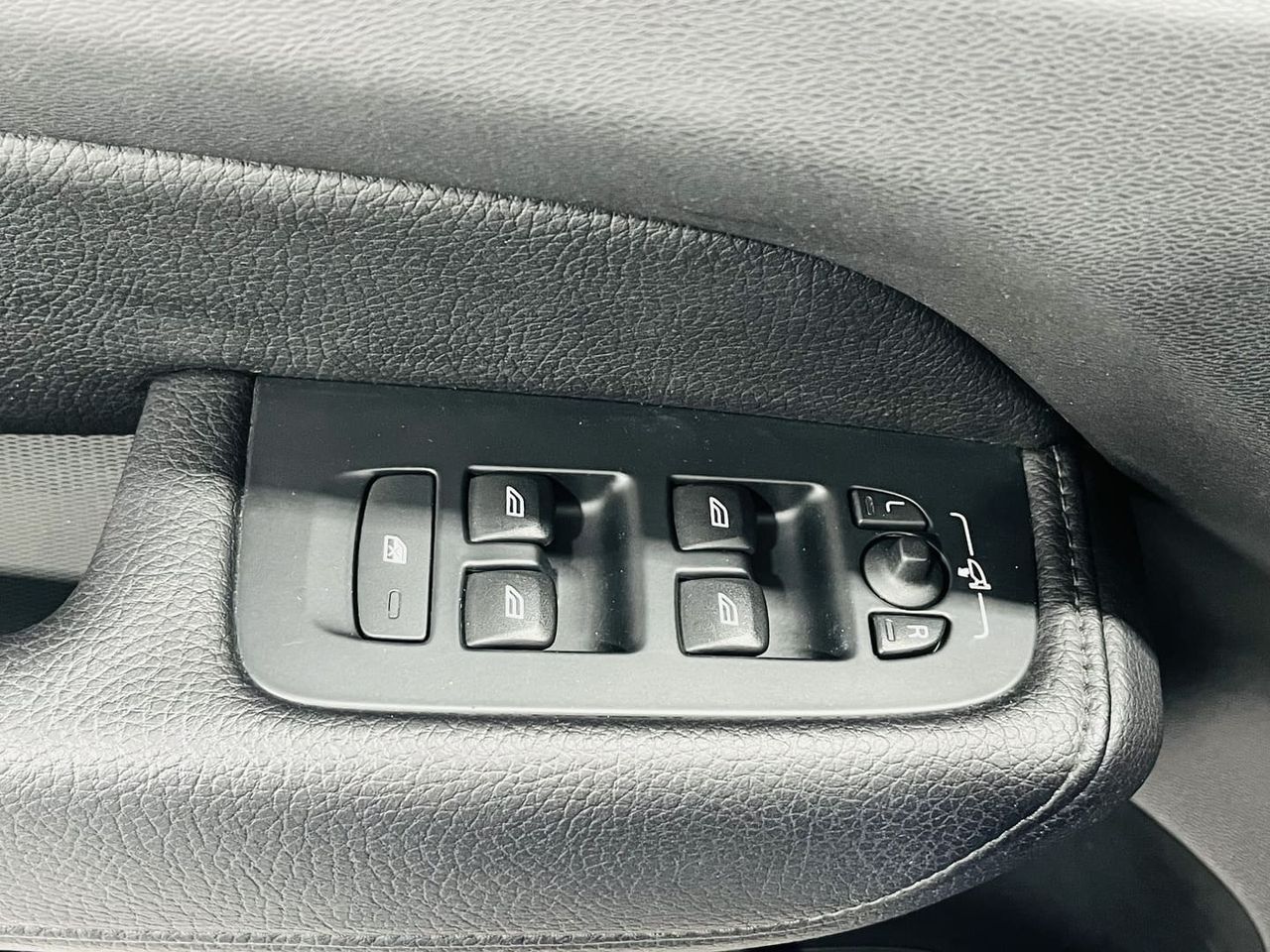 Foto Volvo XC60 11