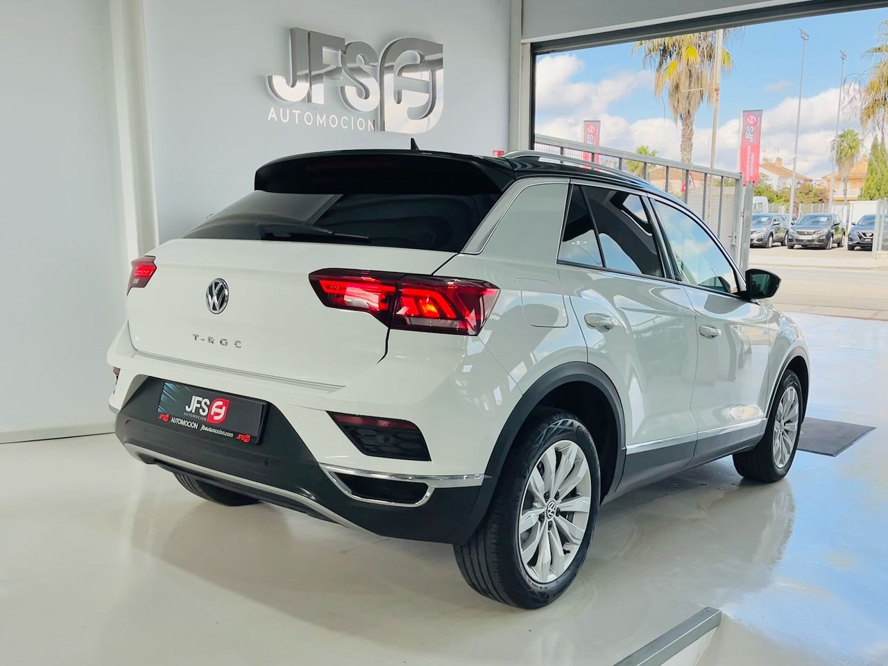 Foto Volkswagen T-Roc 5