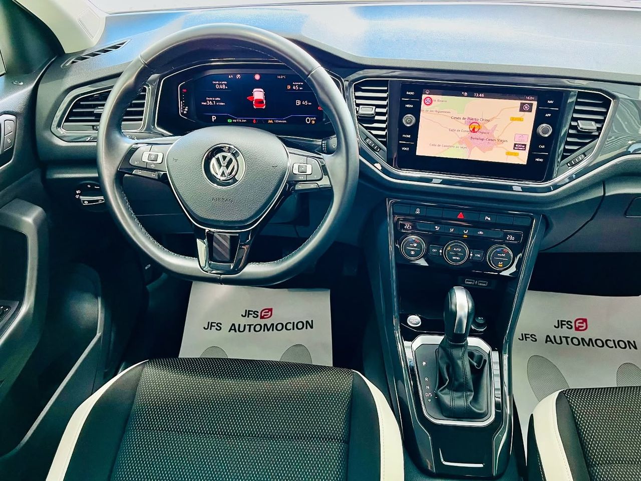 Foto Volkswagen T-Roc 9