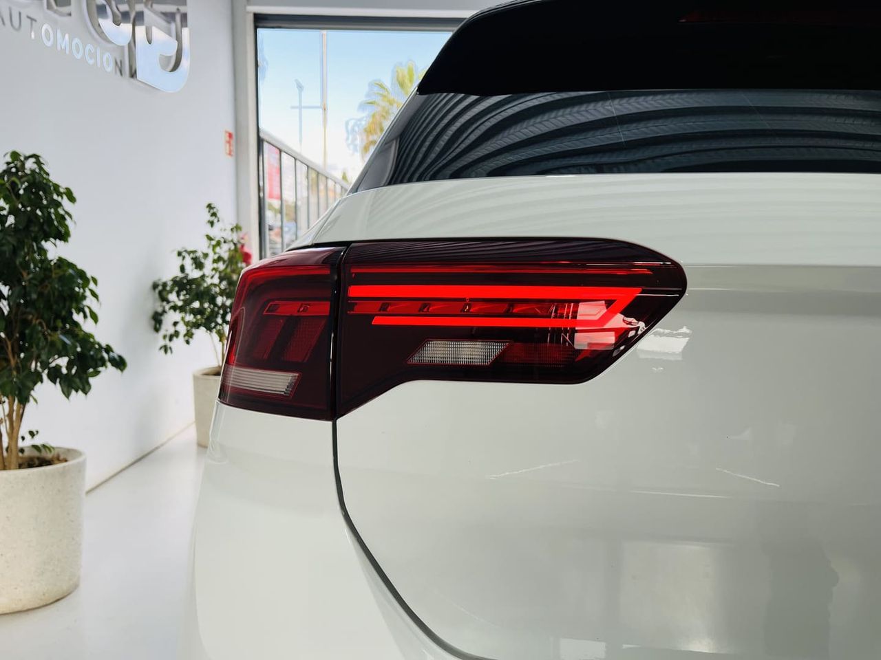 Foto Volkswagen T-Roc 22