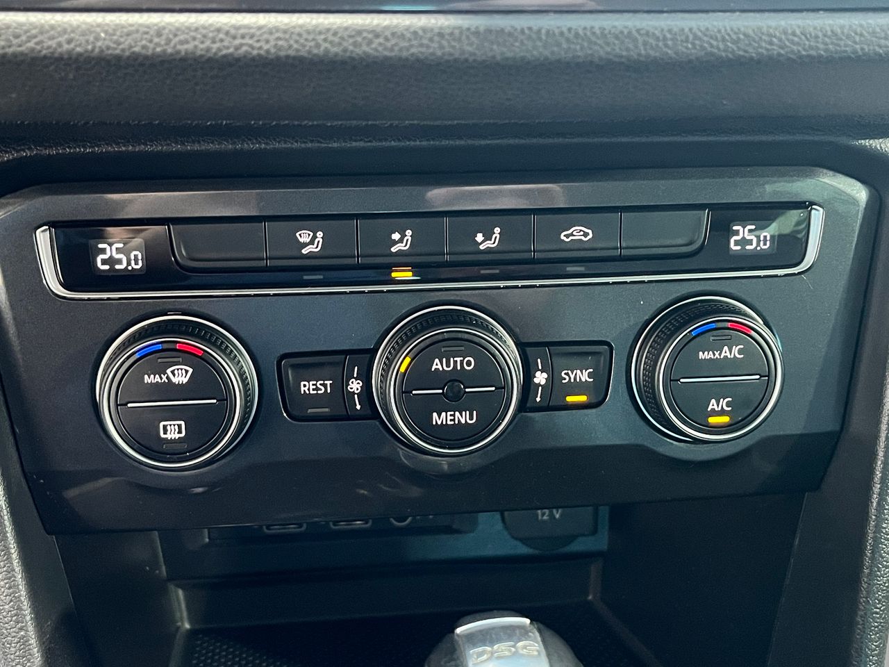 Foto Volkswagen Tiguan 15