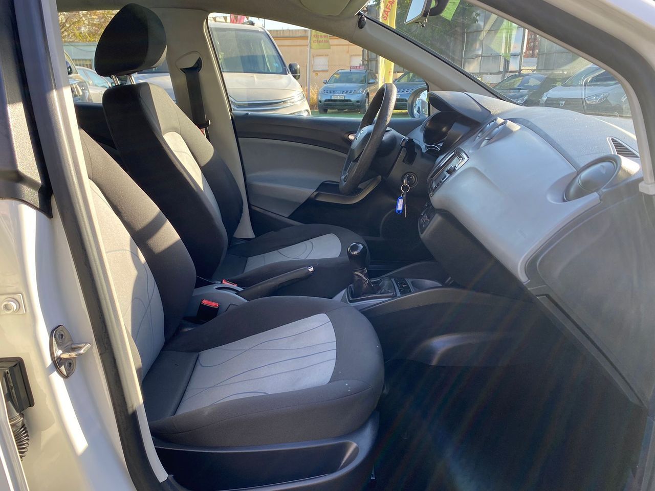 Foto Seat Ibiza ST 12