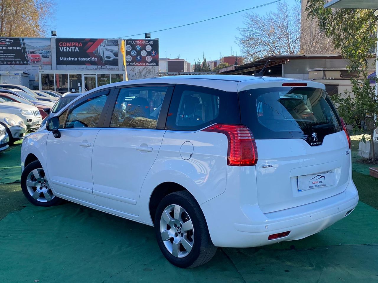 Foto Peugeot 5008 15