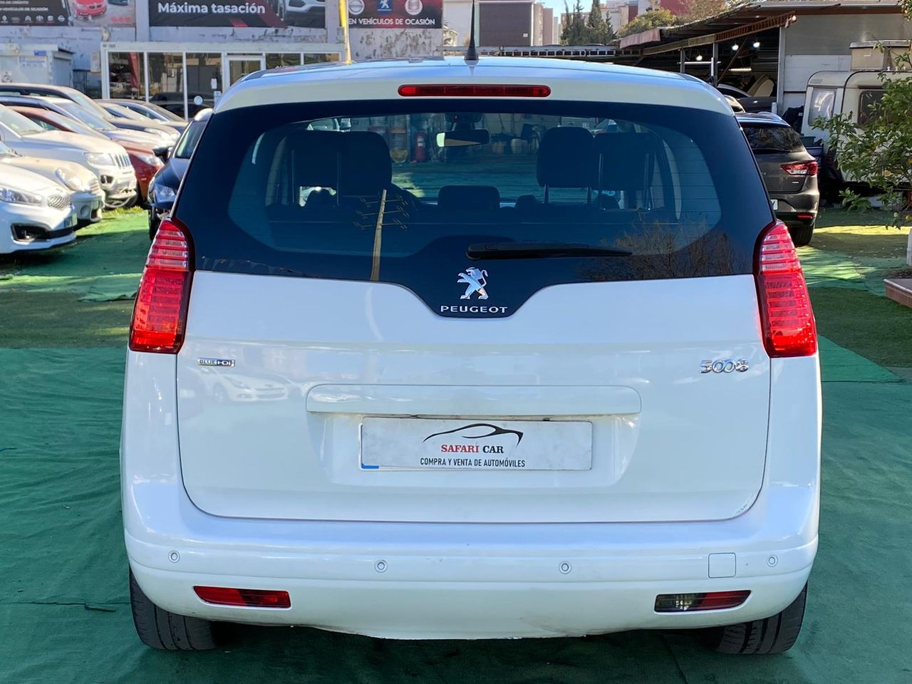 Foto Peugeot 5008 17
