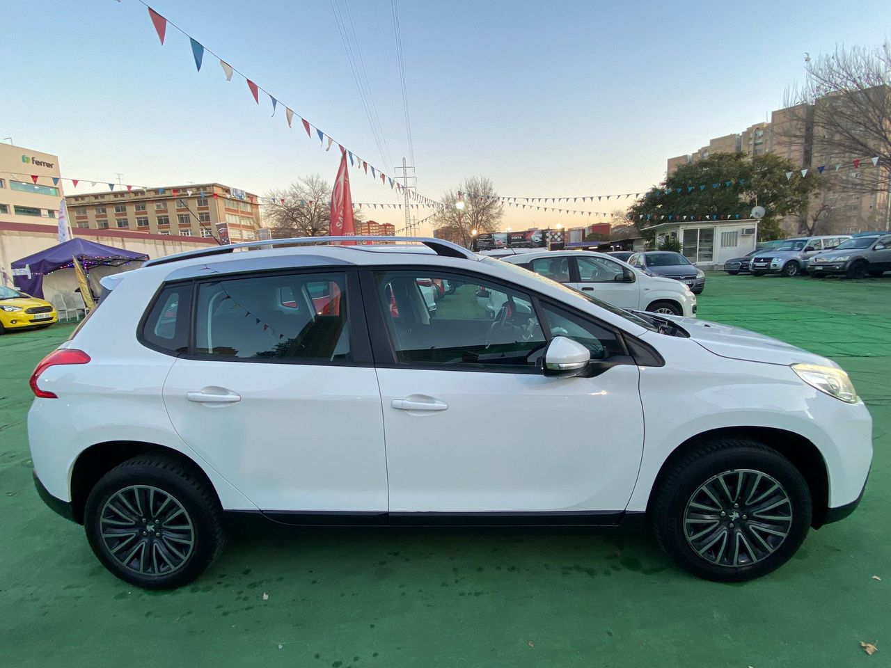 Foto Peugeot 2008 5