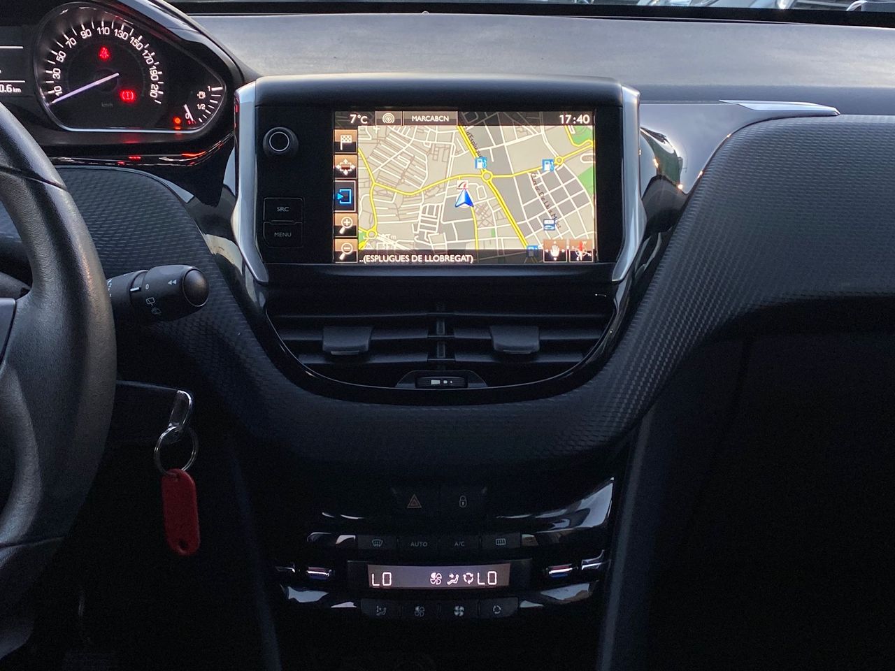 Foto Peugeot 2008 11