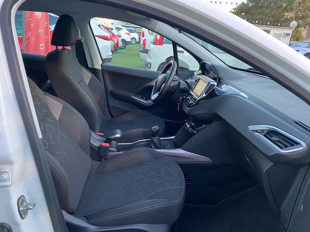 Foto Peugeot 2008 15