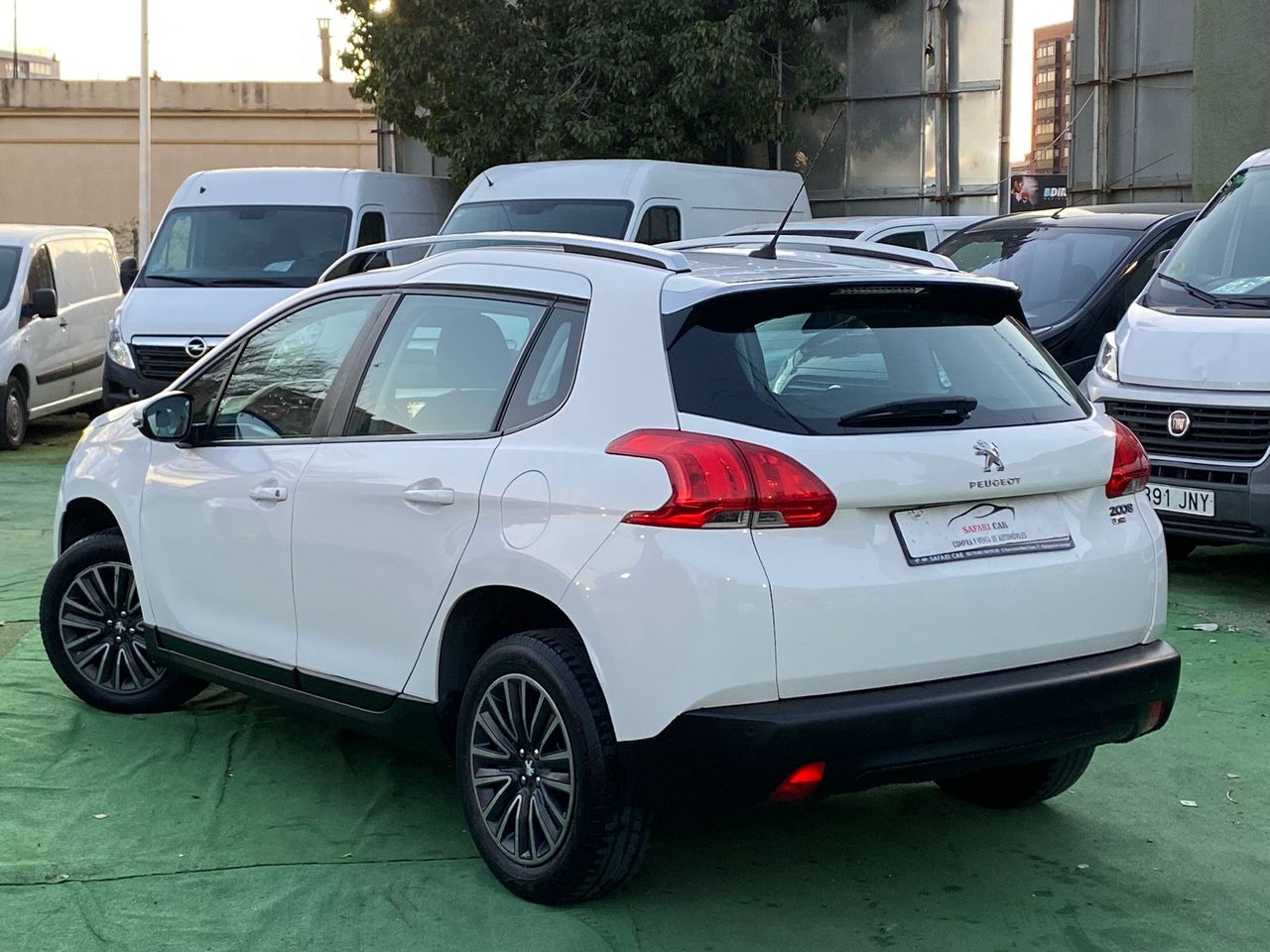 Foto Peugeot 2008 19