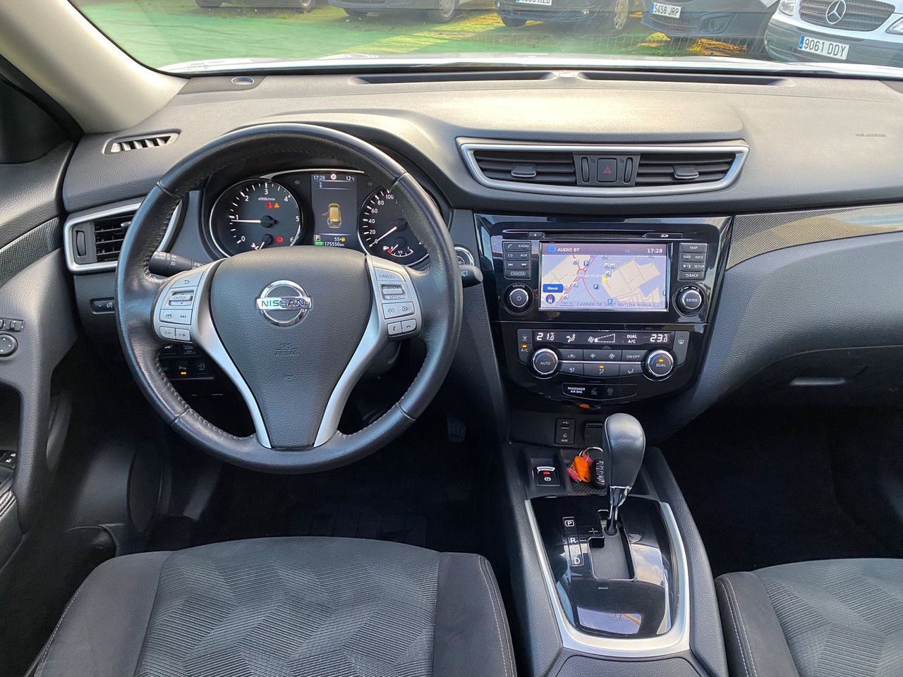 Foto Nissan X-Trail 10