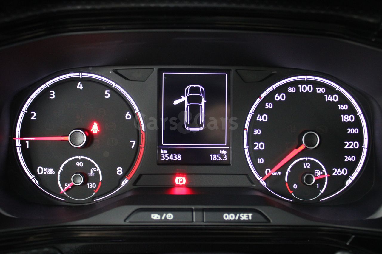 Foto Volkswagen T-Cross 4