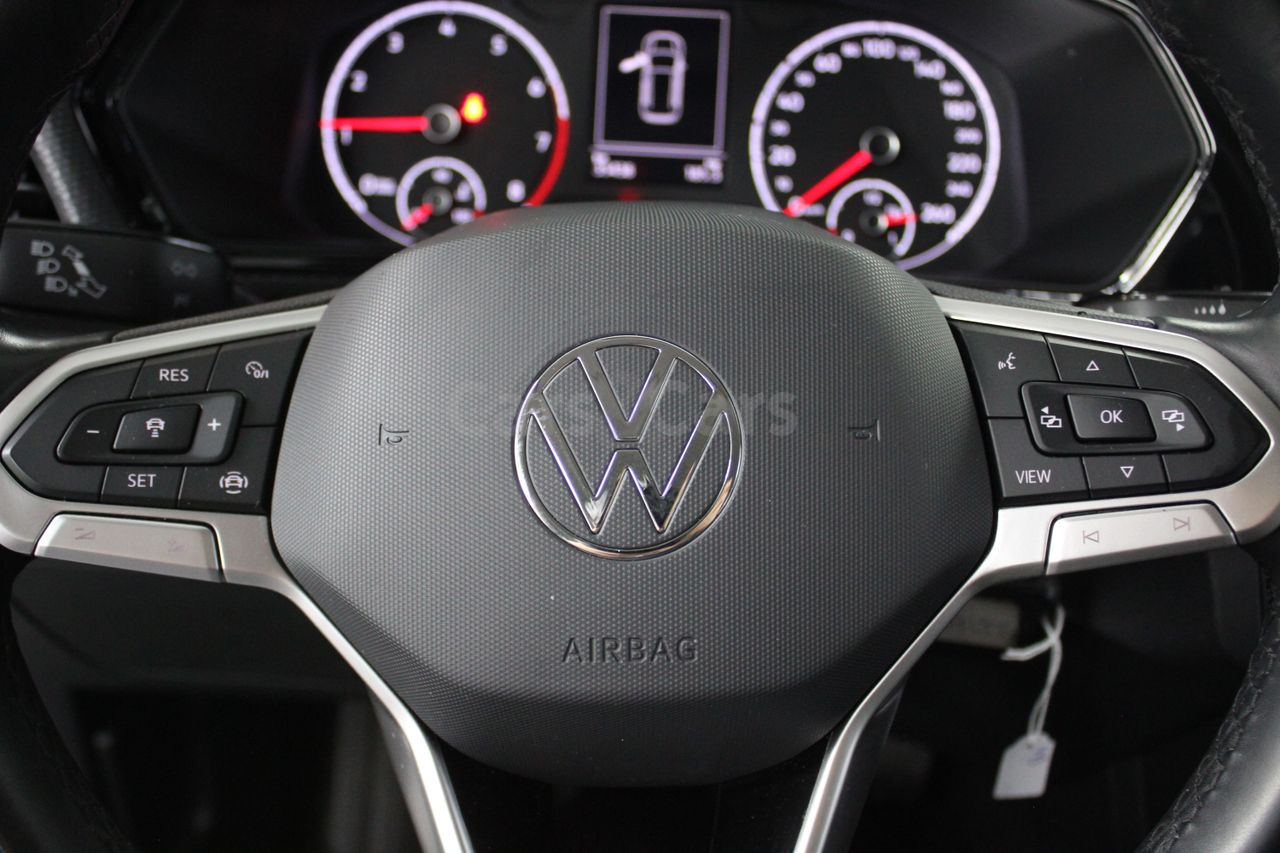 Foto Volkswagen T-Cross 5