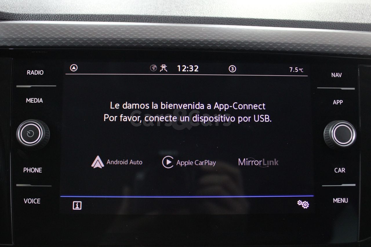Foto Volkswagen T-Cross 7