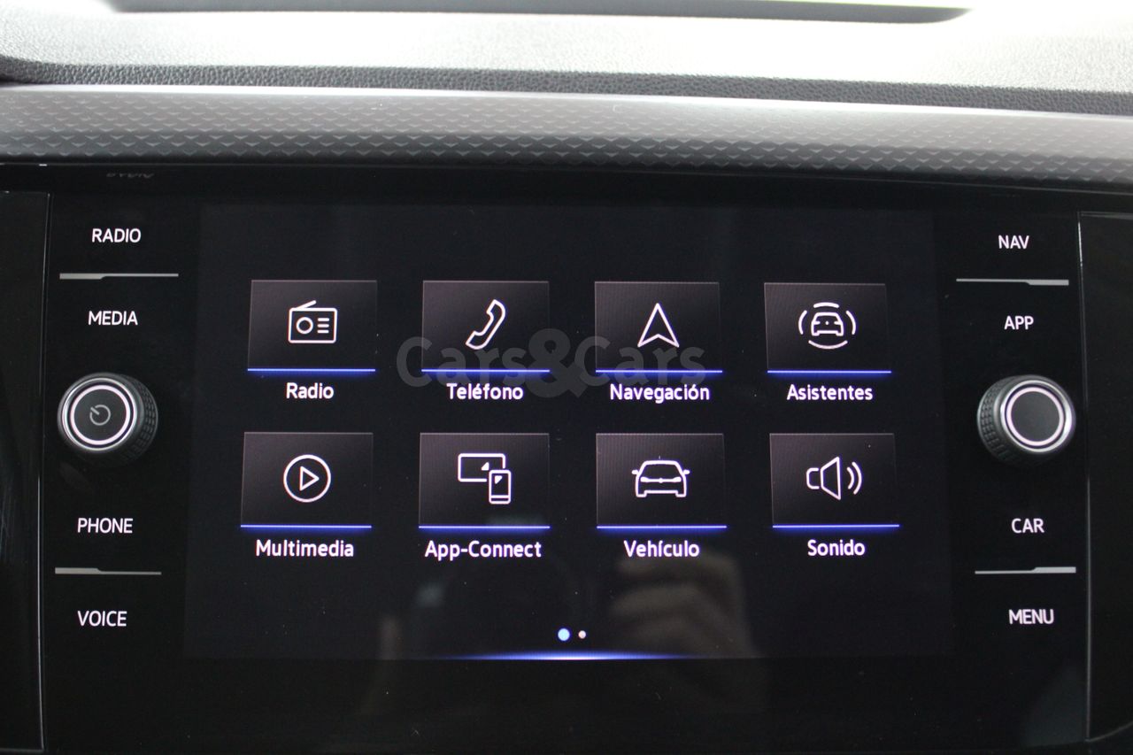 Foto Volkswagen T-Cross 9